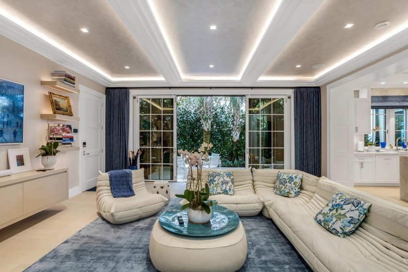 A rare opportunity to purchase a one of a kind 8,645 sq. ft - photo 12