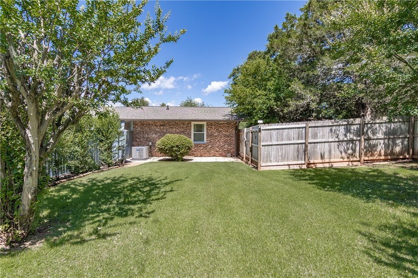 Spacious Brick Ranch with Salt-Water Pool in T.L. Hanna - photo 18