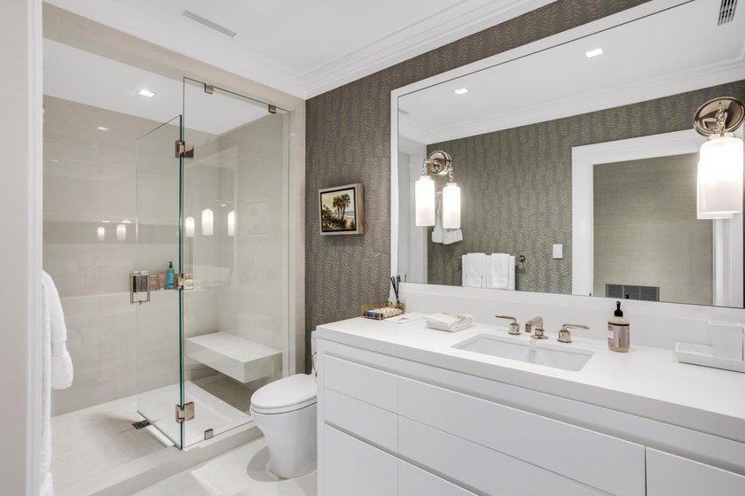 A rare opportunity to purchase a one of a kind 8,645 sq. ft - photo 19