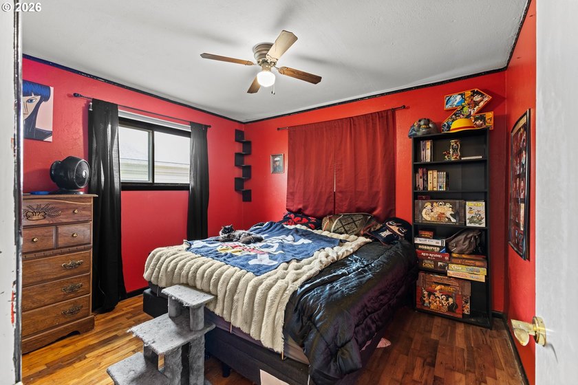 Welcome to this charming 2 bedroom, 1 bath coastal cottage - photo 19