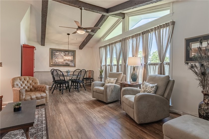 Spacious Brick Ranch with Salt-Water Pool in T.L. Hanna - photo 21