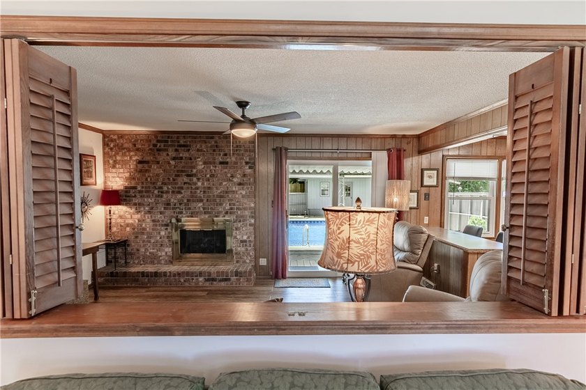 Spacious Brick Ranch with Salt-Water Pool in T.L. Hanna - photo 25