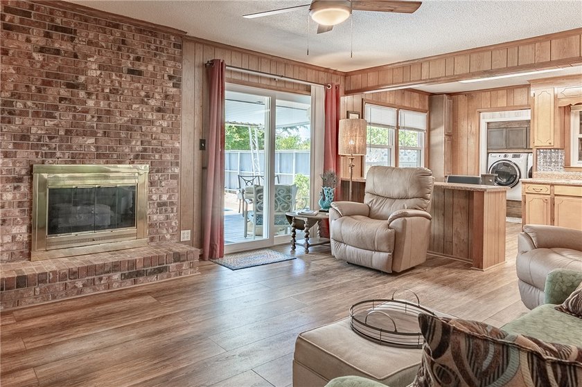 Spacious Brick Ranch with Salt-Water Pool in T.L. Hanna - photo 27