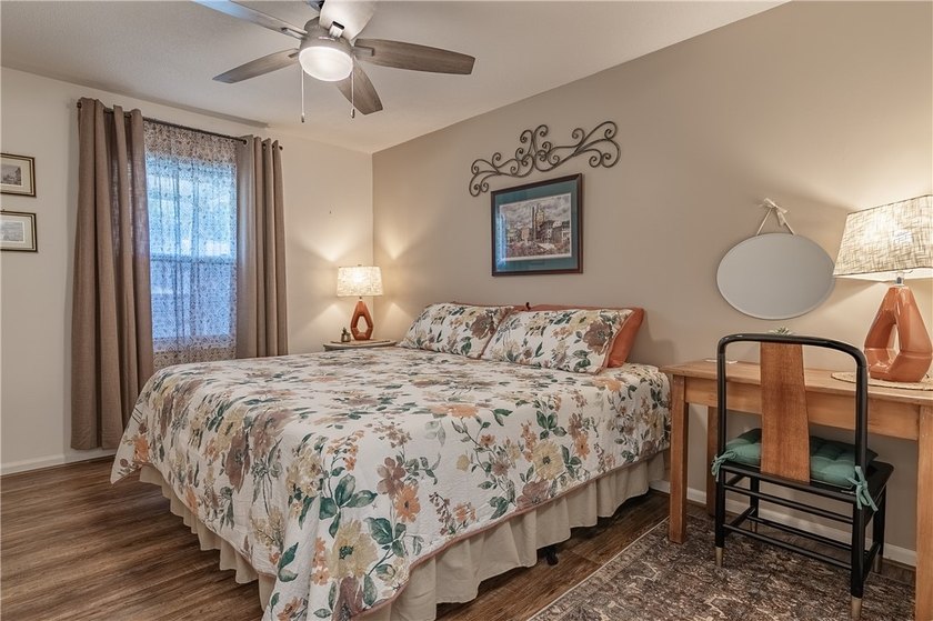 Spacious Brick Ranch with Salt-Water Pool in T.L. Hanna - photo 37
