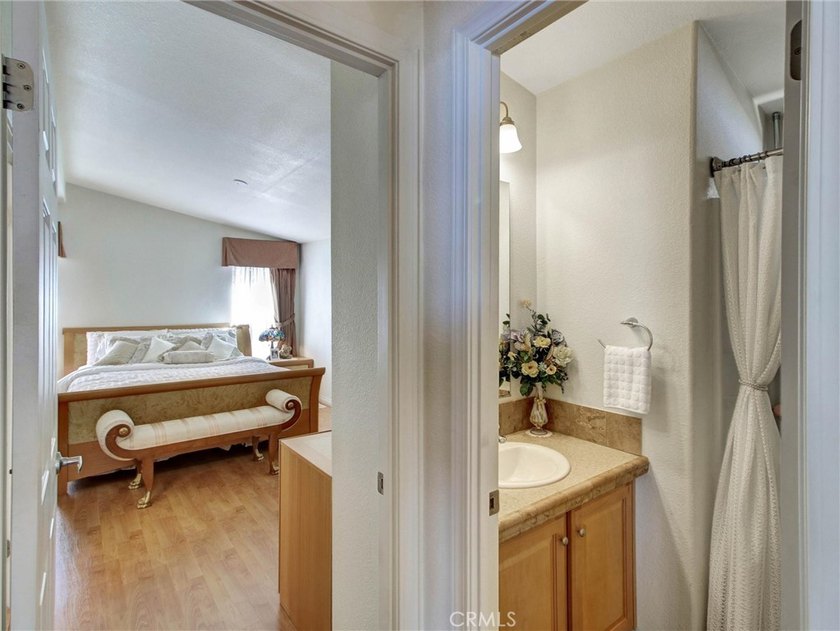 This Beautiful 2013 Doublewide Manufactured Home with Lots of - photo 33