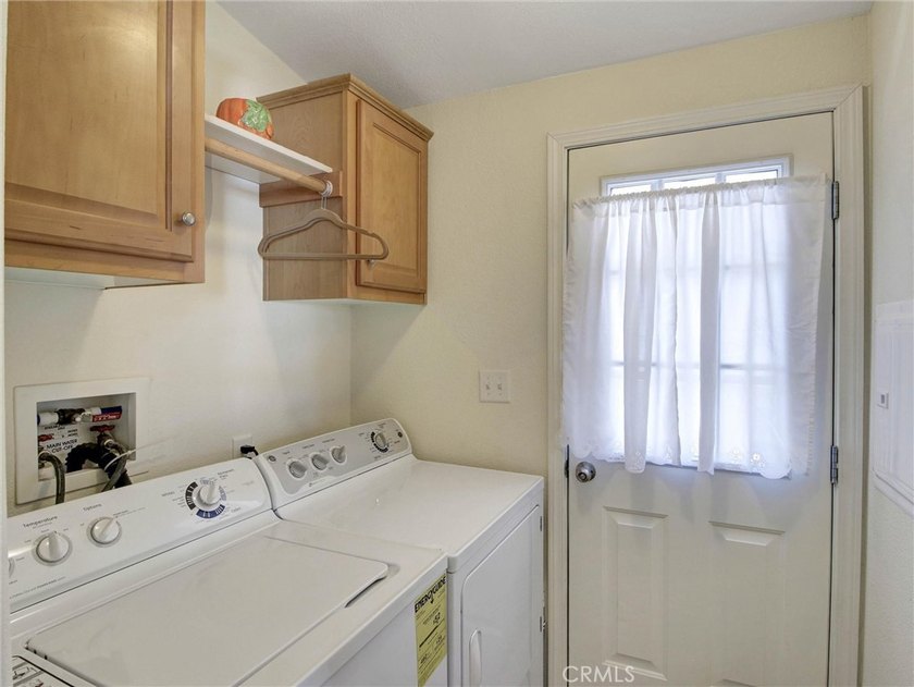 This Beautiful 2013 Doublewide Manufactured Home with Lots of - photo 34