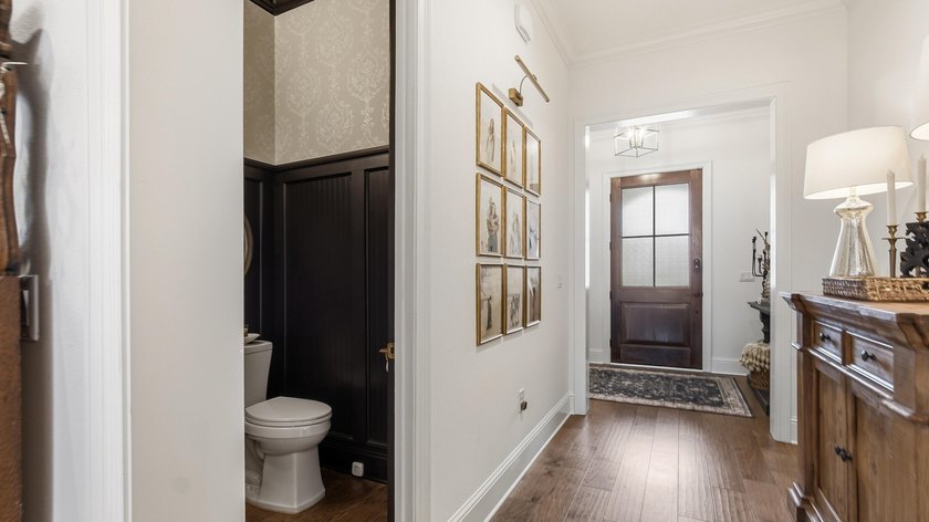 SPECIAL RATES AVAILABLE ON THIS HOME. CONTACT LISTING AGENT FOR - photo 33