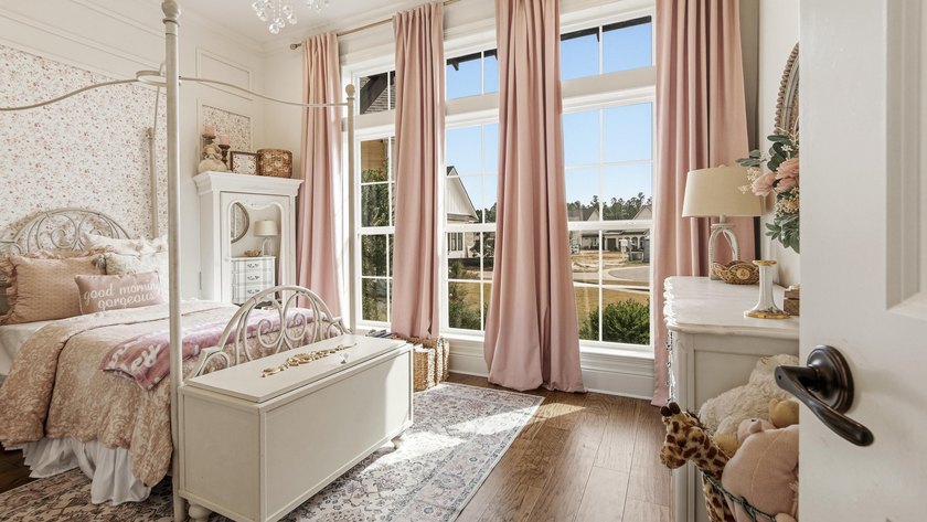 SPECIAL RATES AVAILABLE ON THIS HOME. CONTACT LISTING AGENT FOR - photo 41