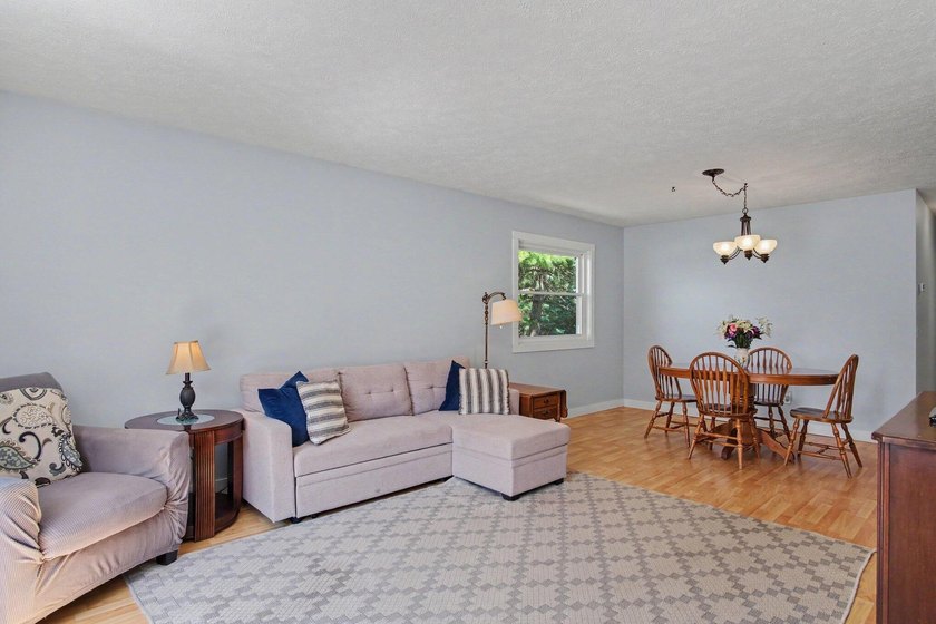 Welcome home to this beautiful 5-bedroom, 2-full bath home with - photo 8
