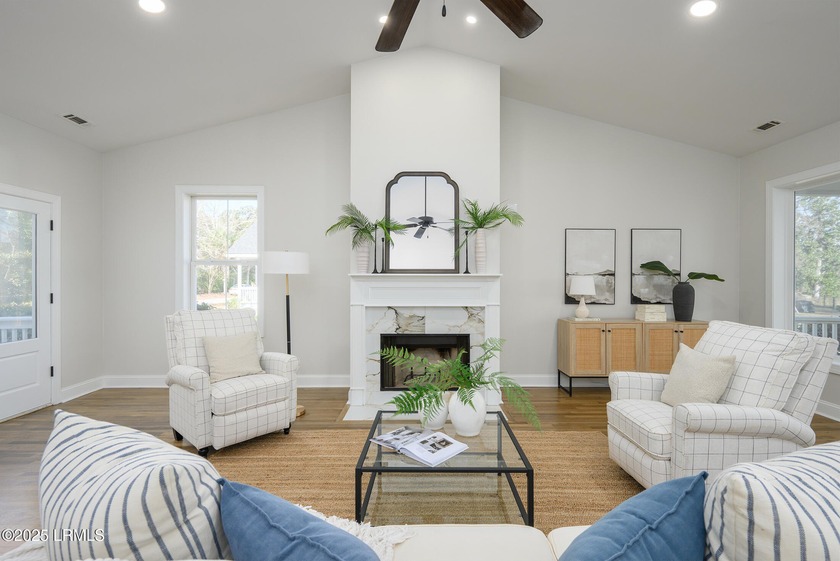 Welcome to this thoughtfully designed Lowcountry cottage - photo 11