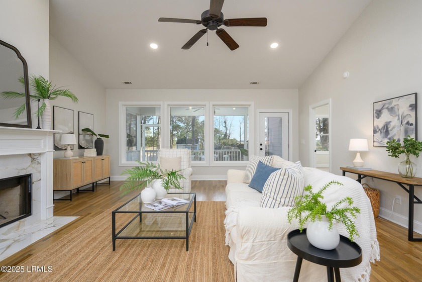 Welcome to this thoughtfully designed Lowcountry cottage - photo 12