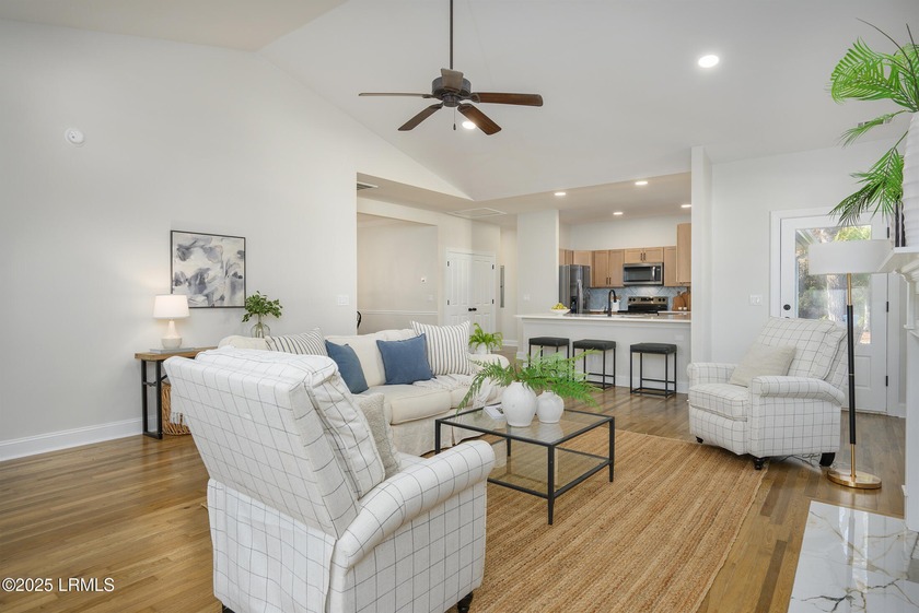 Welcome to this thoughtfully designed Lowcountry cottage - photo 14