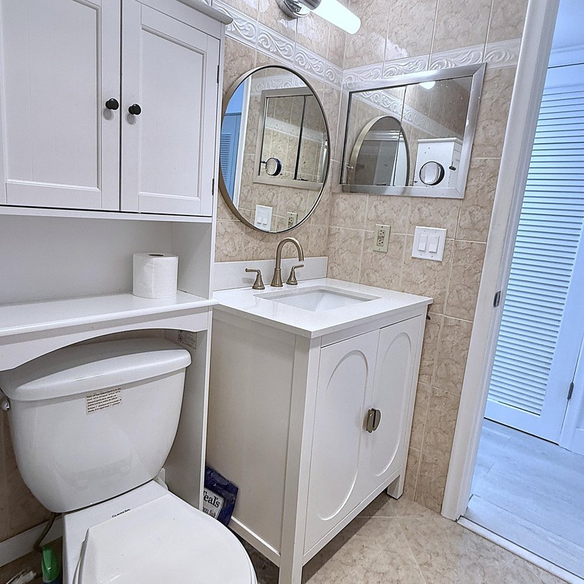 Upgraded Kitched &amp; Bath UnFurnished 1 BR 1 Bath, 585 SF - photo 19