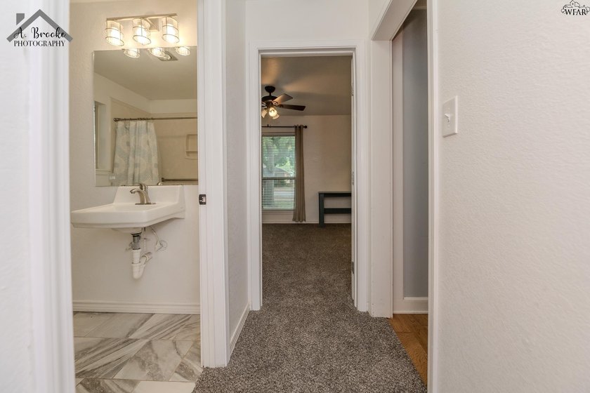 Spacious 3-bedroom, 2-bath home offering over 2,300 sq ft in a - photo 31