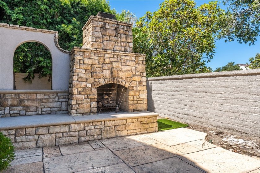 *Luxury coastal living in the highly sought-after San Rafael - photo 11