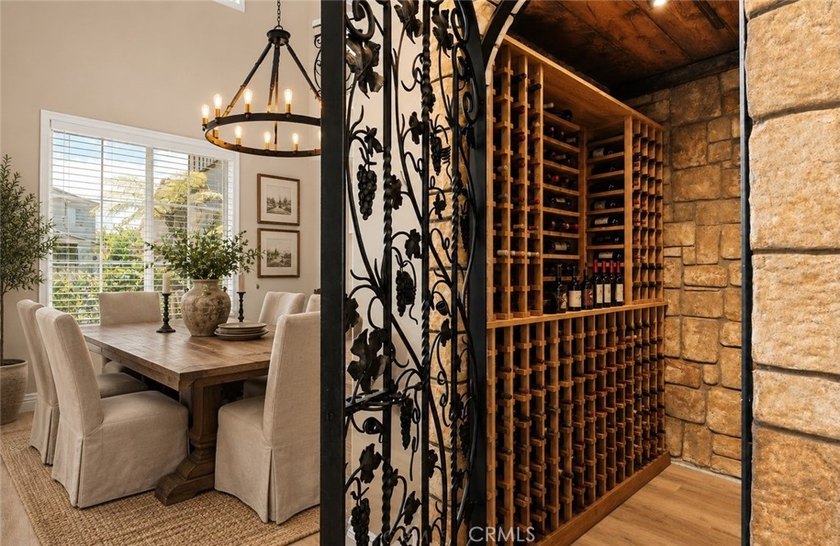 *Luxury coastal living in the highly sought-after San Rafael - photo 13