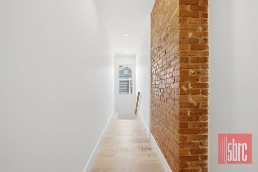 Luxury Victorian Renovated Home in the Heart of Prospect Park - photo 21