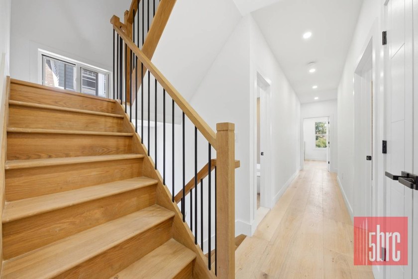 Luxury Victorian Renovated Home in the Heart of Prospect Park - photo 22
