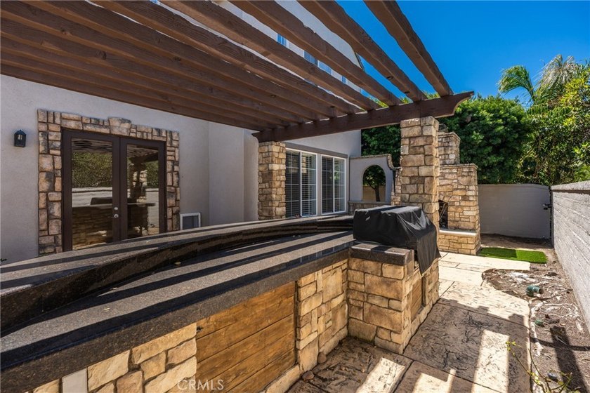 *Luxury coastal living in the highly sought-after San Rafael - photo 34