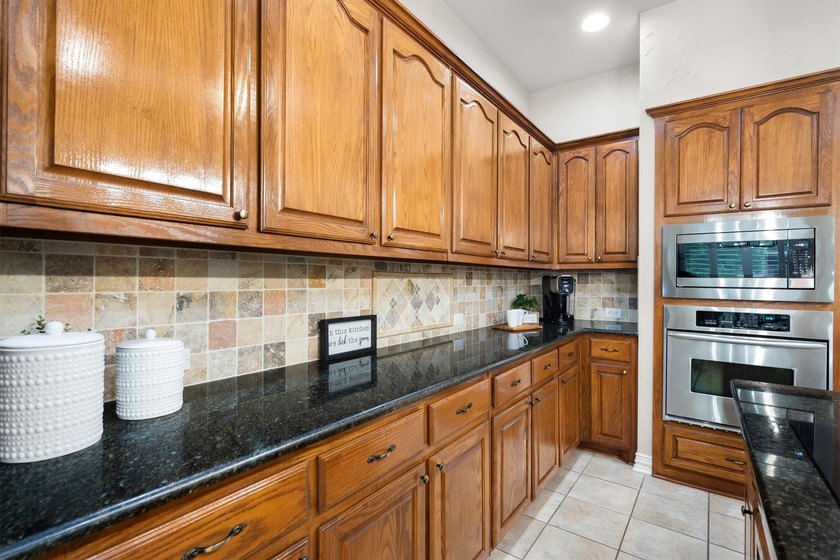 Now offered at an exceptional value in Bridlewood. This - photo 16
