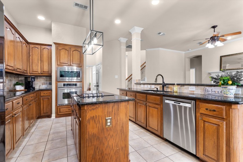 Now offered at an exceptional value in Bridlewood. This - photo 17