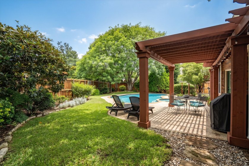 Now offered at an exceptional value in Bridlewood. This - photo 32