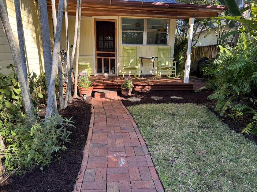 2 HOMES - Charming homes located in the heart of Lake Worth - photo 41