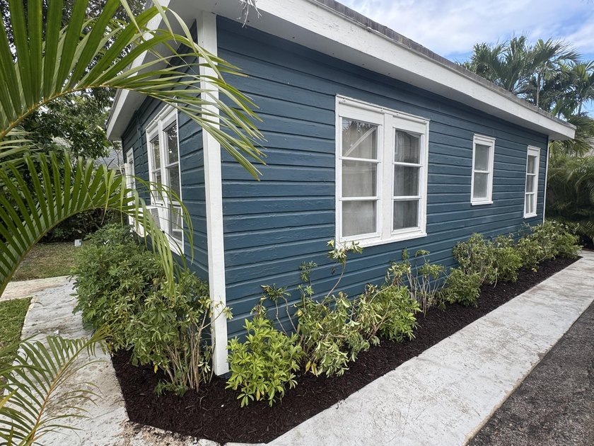 2 HOMES - Charming homes located in the heart of Lake Worth - photo 46