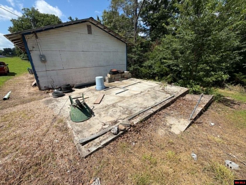 Take advantage of this 2.16 acres m/l located in the heart of - photo 5