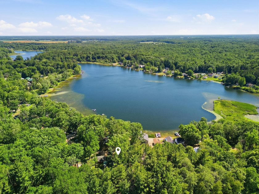 Escape to the lake without the waterfront price! This charming - photo 5