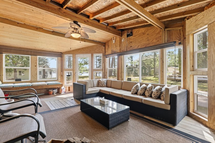 Escape to the lake without the waterfront price! This charming - photo 6