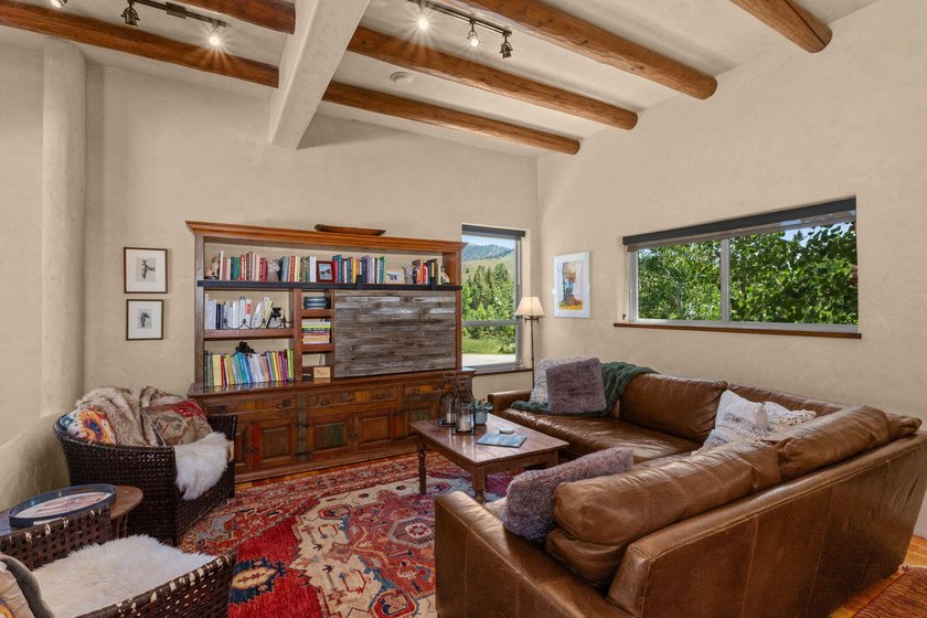 This exceptional 1.3-acre estate combines timeless architecture - photo 7