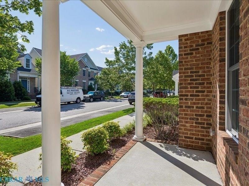 Beautiful condo in York County. Conveniently located close to - photo 12