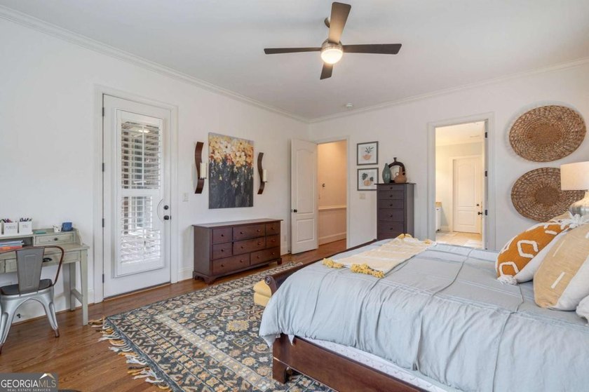 Welcome to 1405 Evergreen Park, a beautifully appointed estate - photo 20