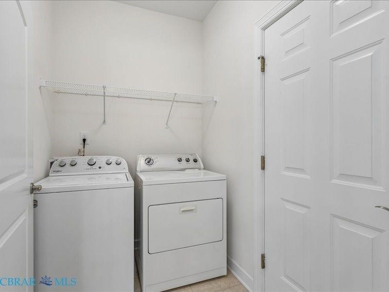 Beautiful condo in York County. Conveniently located close to - photo 22