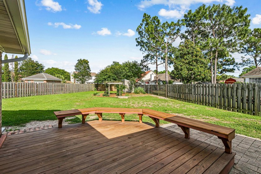 Are you ready to move in? The main areas have beautiful, new - photo 25