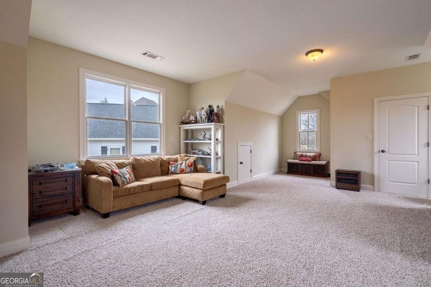 Welcome to 1405 Evergreen Park, a beautifully appointed estate - photo 25