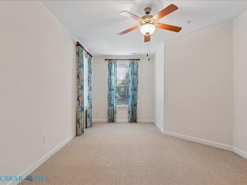 Beautiful condo in York County. Conveniently located close to - photo 27