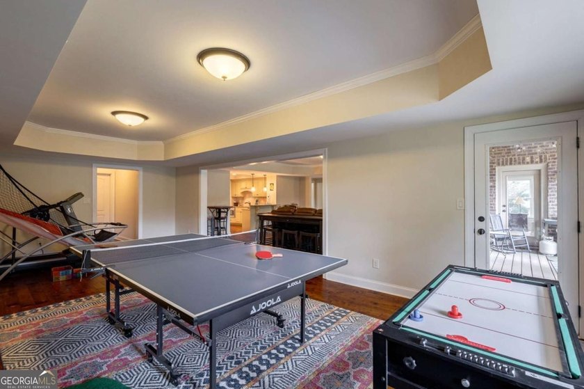 Welcome to 1405 Evergreen Park, a beautifully appointed estate - photo 37