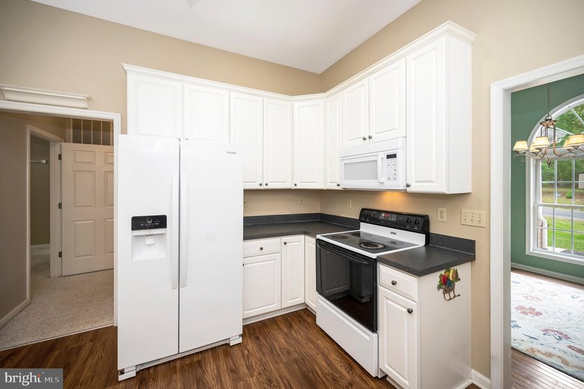 Welcome to 3800 Lakeview Parkway - a home designed for - photo 13