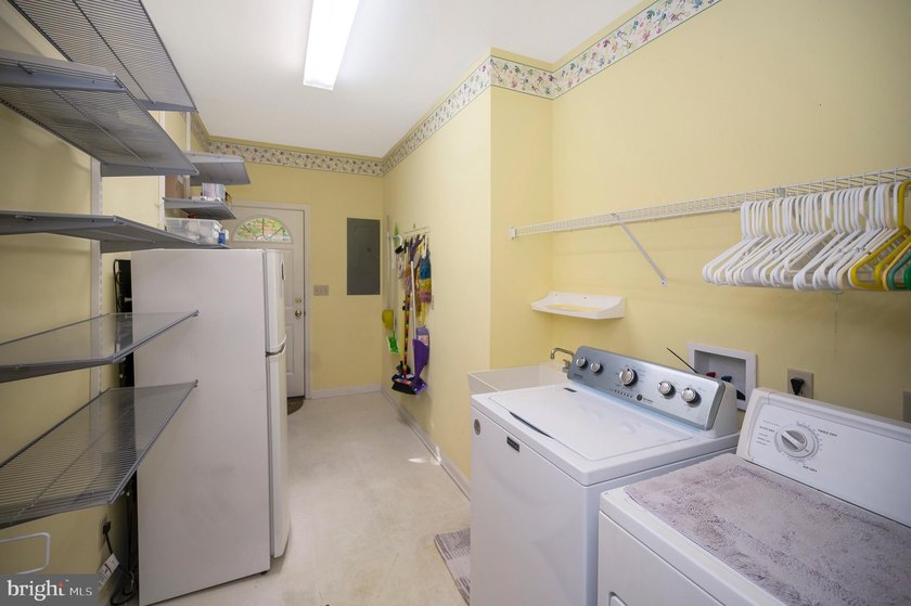 Welcome to 3800 Lakeview Parkway - a home designed for - photo 24