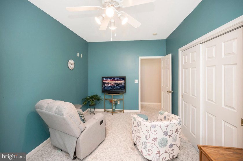 Welcome to 3800 Lakeview Parkway - a home designed for - photo 26