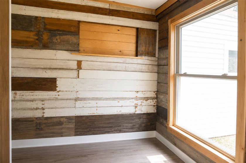 This updated home is move-in ready with fresh flooring, paint - photo 29