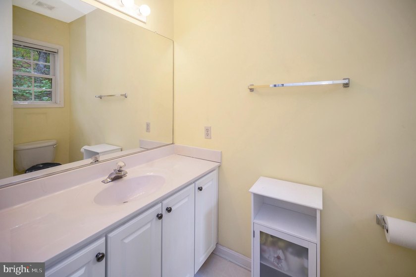 Welcome to 3800 Lakeview Parkway - a home designed for - photo 30