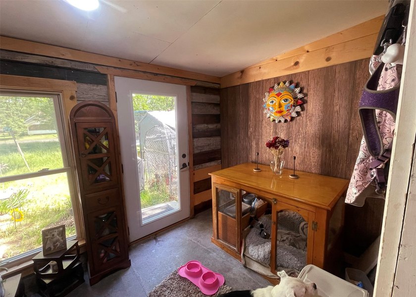 This updated home is move-in ready with fresh flooring, paint - photo 31