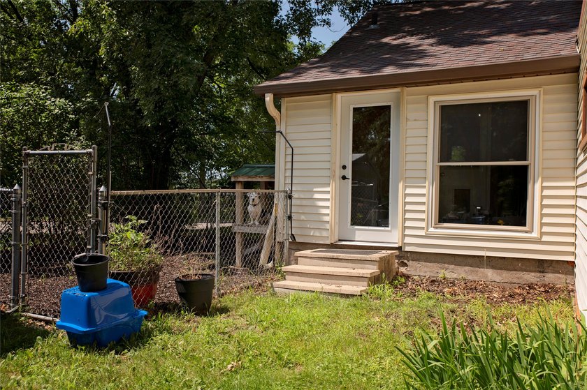 This updated home is move-in ready with fresh flooring, paint - photo 37