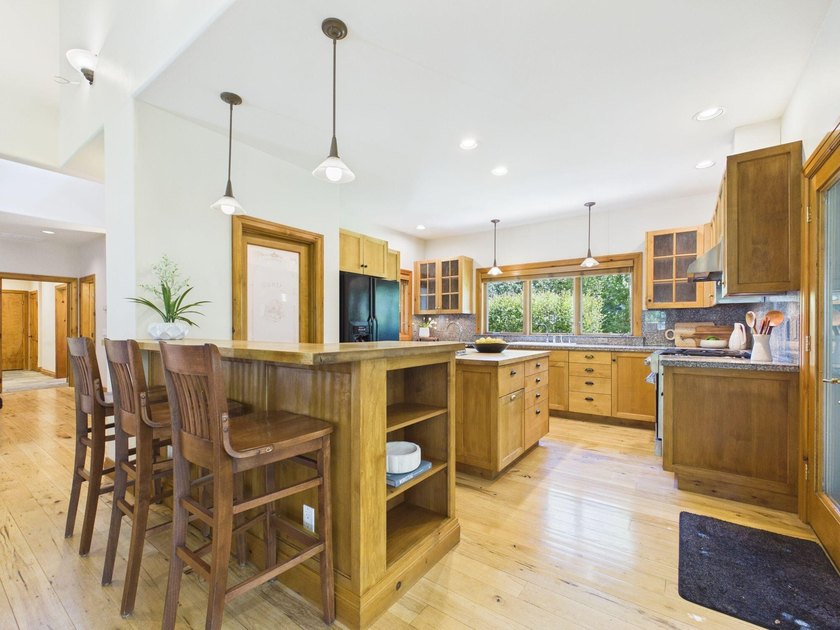 Located on a corner lot in the sought-after Deerfield - photo 7