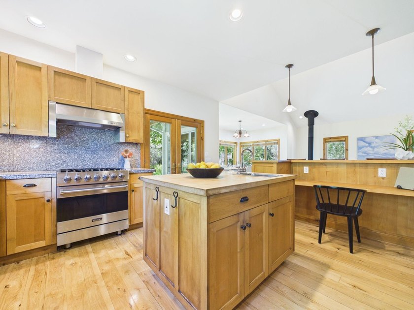 Located on a corner lot in the sought-after Deerfield - photo 8