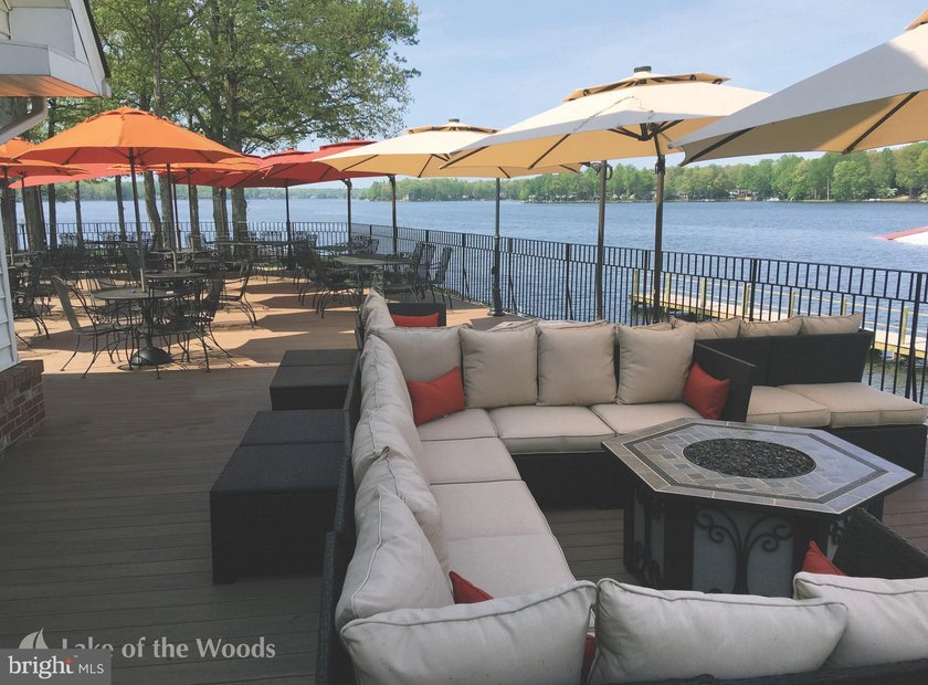 Welcome to 3800 Lakeview Parkway - a home designed for - photo 42