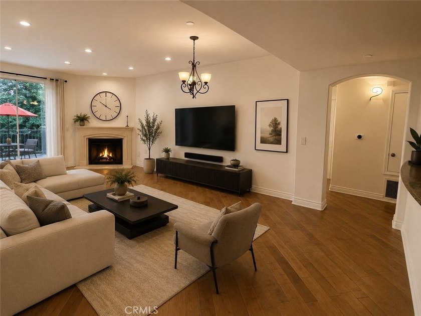 Welcome to this spacious and beautifully updated three-bedroom - photo 23